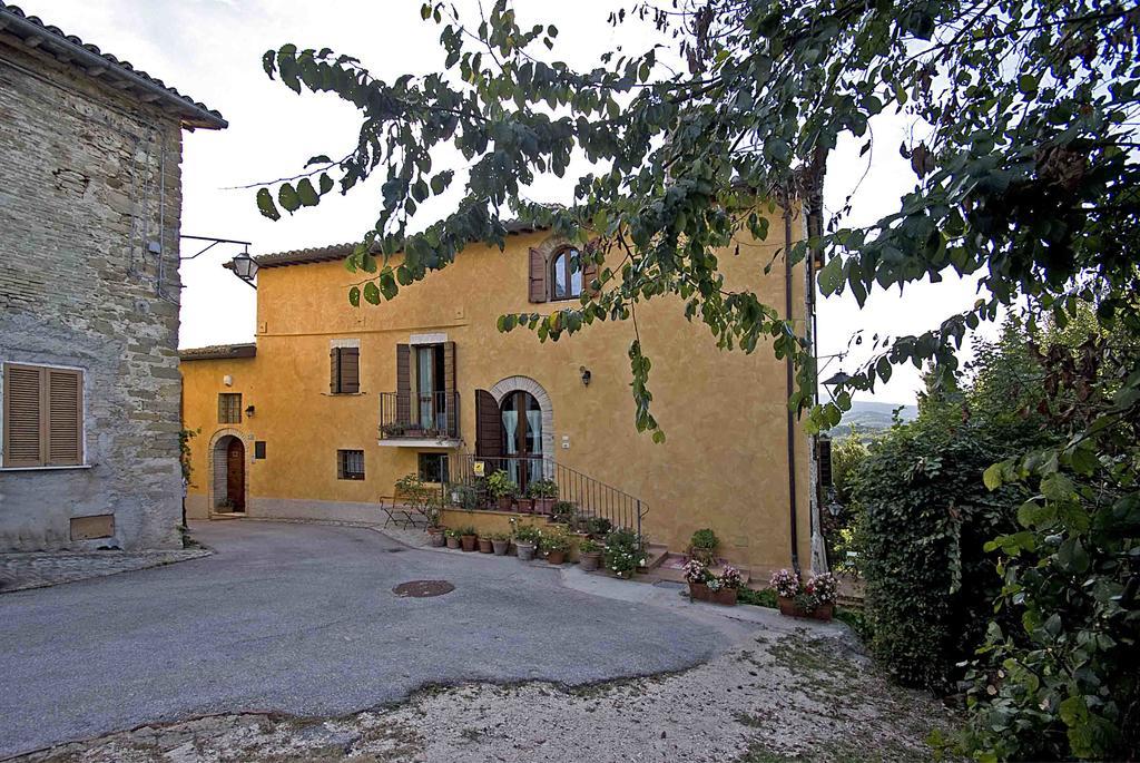 Casale Del Monsignore Сполето Екстериор снимка