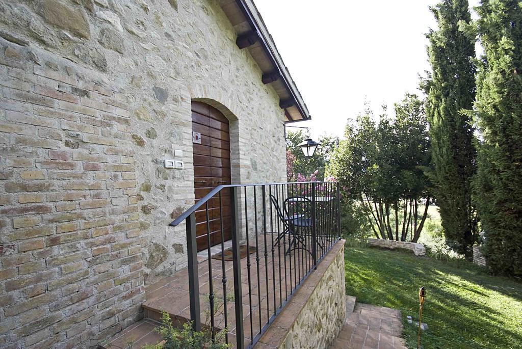 Casale Del Monsignore Сполето Екстериор снимка