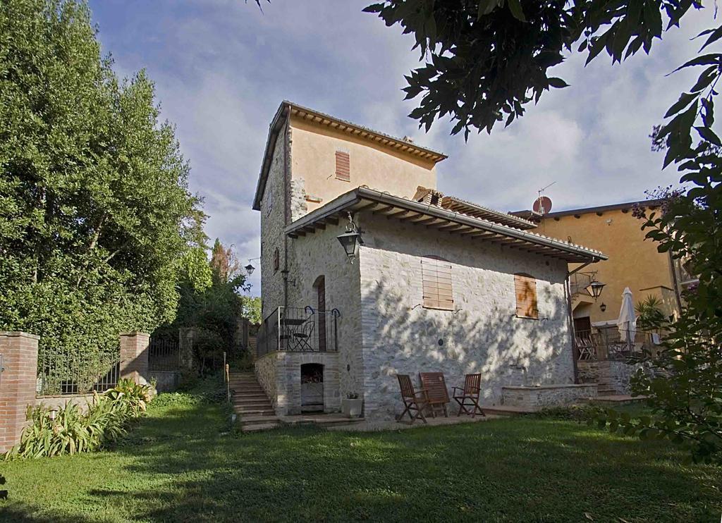 Casale Del Monsignore Сполето Екстериор снимка