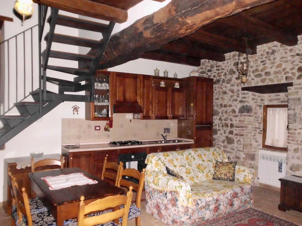 Casale Del Monsignore Сполето Екстериор снимка