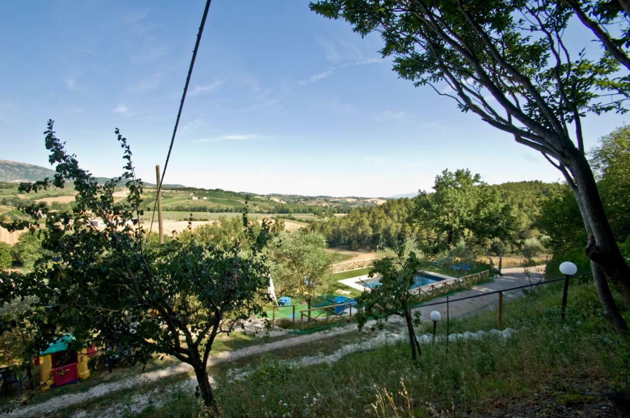 Casale Del Monsignore Сполето Екстериор снимка